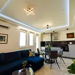 Apricus Apartment