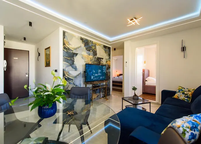 Apricus Apartment